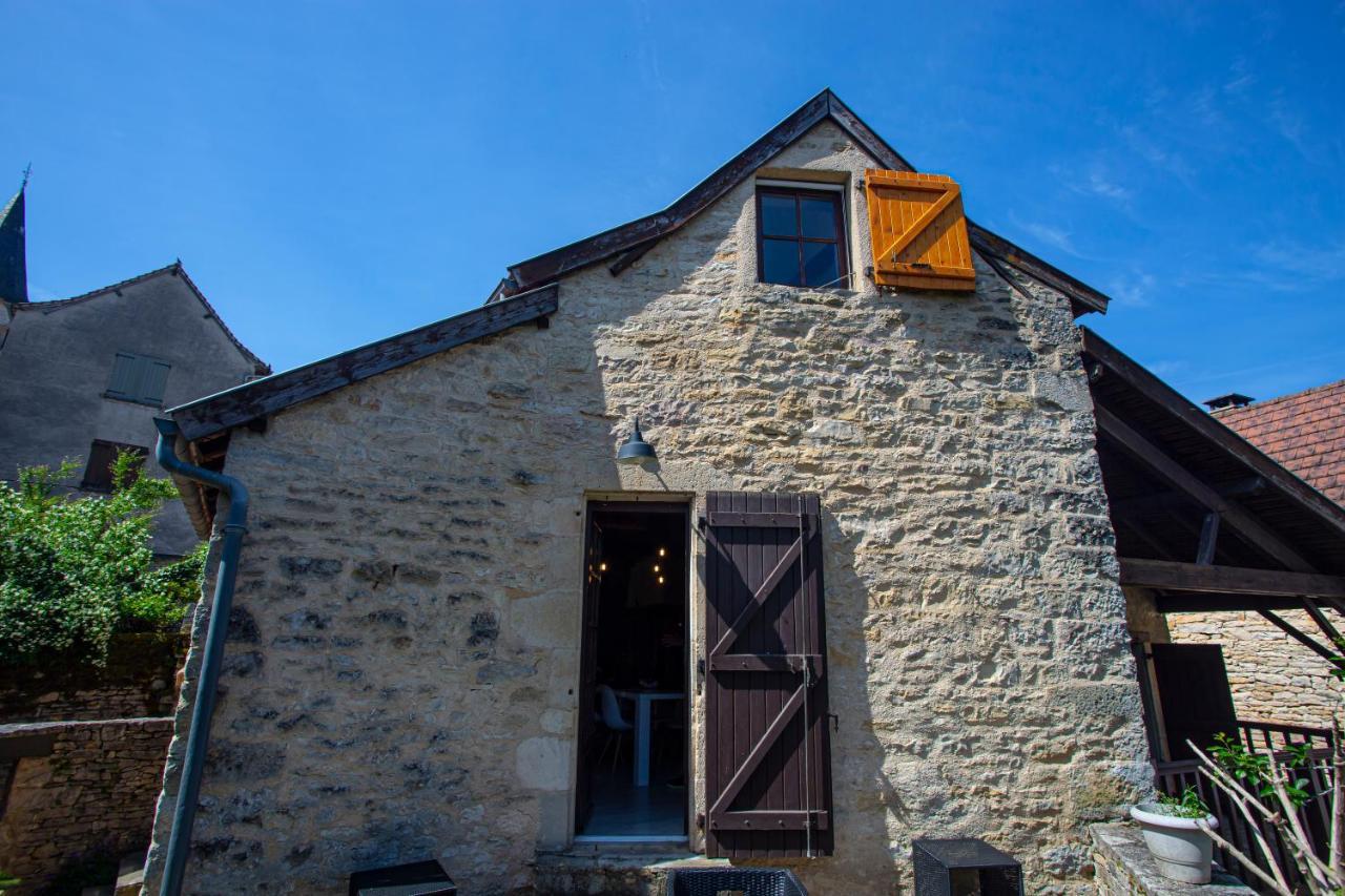Maison En Pierres Au Coeur Du Village Medieval De Villeneuve エクステリア 写真