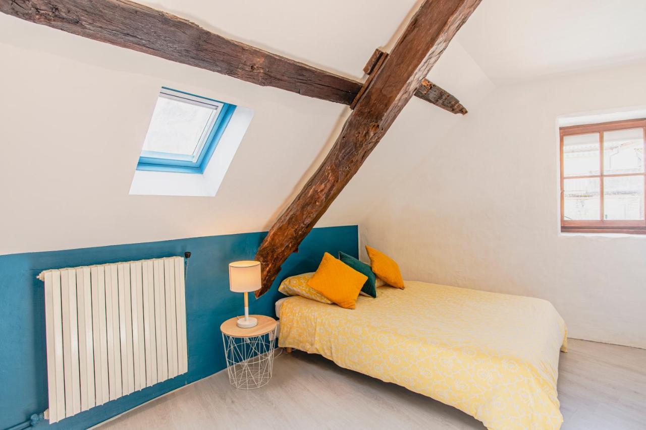 Maison En Pierres Au Coeur Du Village Medieval De Villeneuve エクステリア 写真